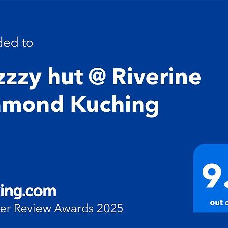 Cozzzy Hut @ Riverine Diamond Кучинг Экстерьер фото