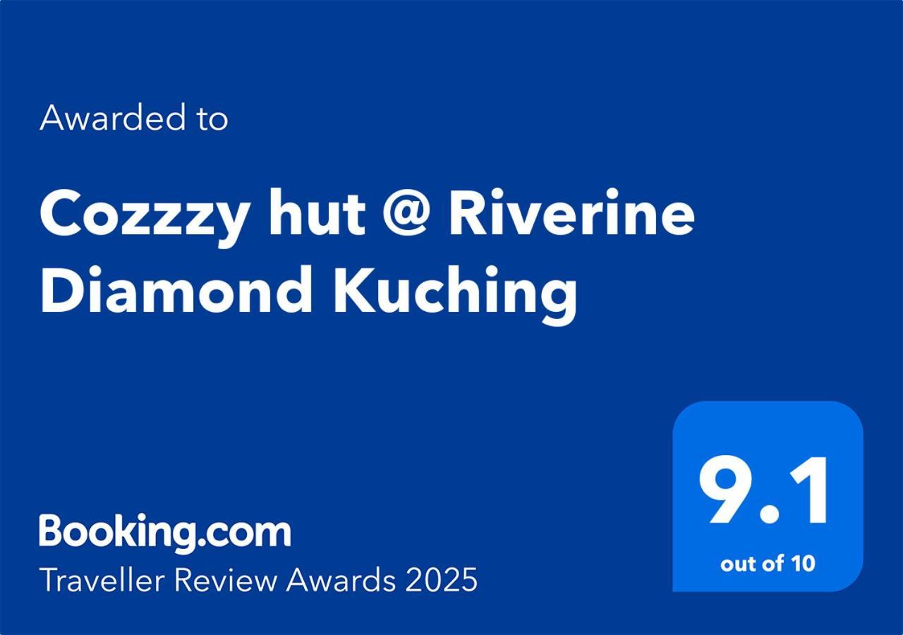 Cozzzy Hut @ Riverine Diamond Кучинг Экстерьер фото
